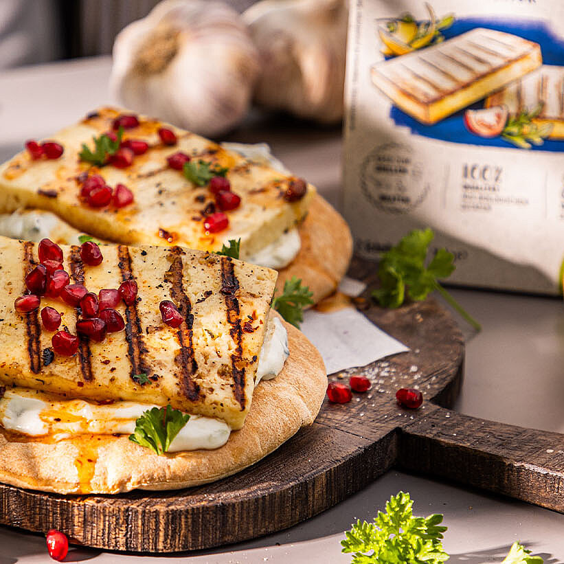 Big Green Egg Fladenbrote mit Grill- und Pfannenkäse