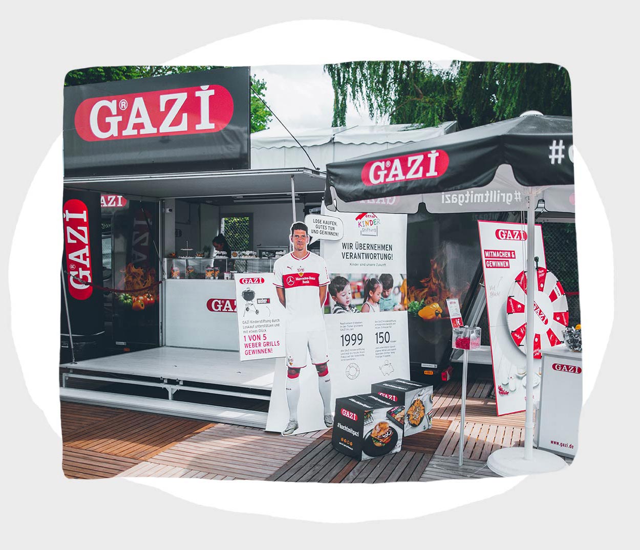 Soziales Engagement öffentliche Spendenaktion Foodtruck